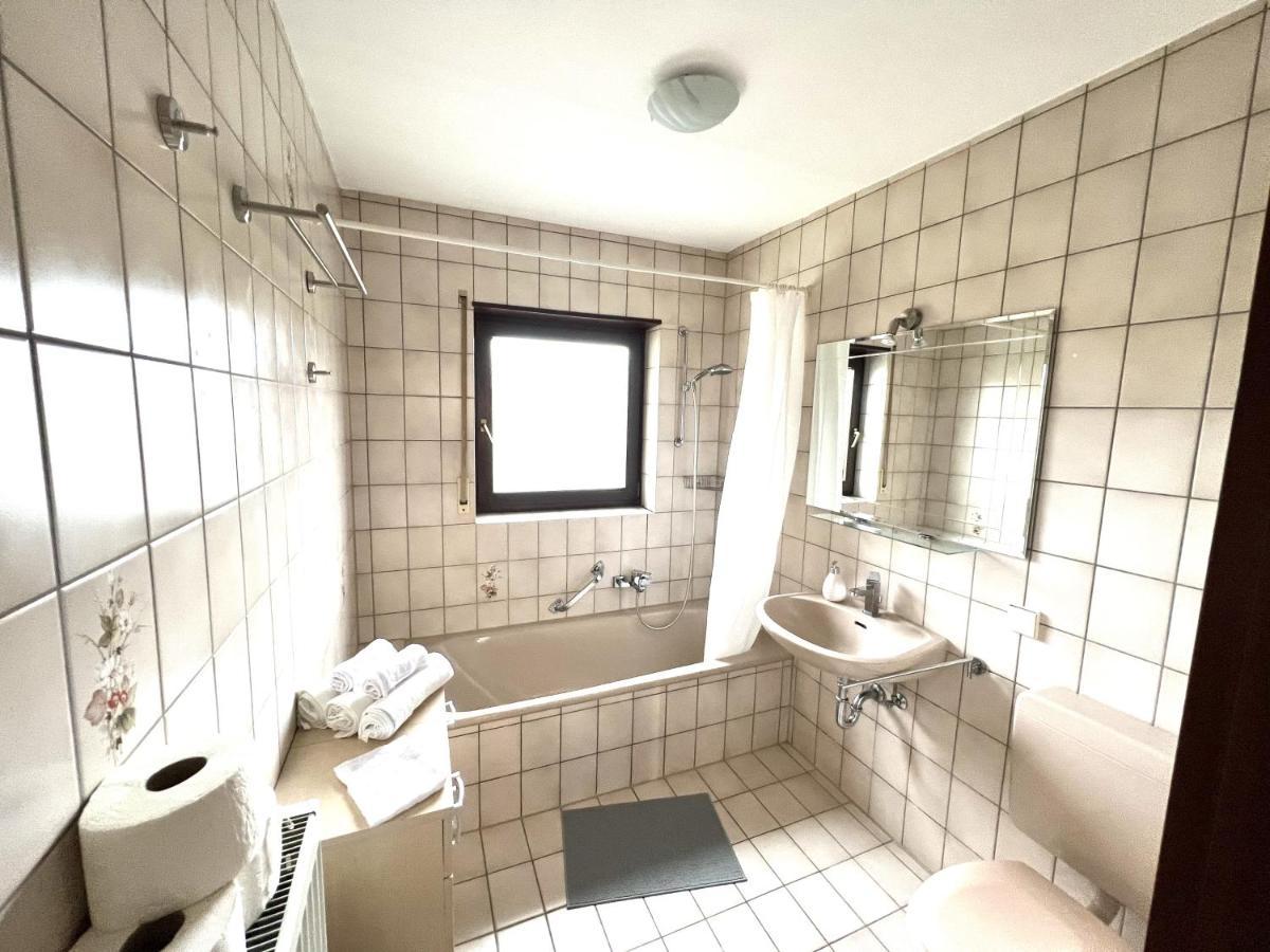 Grosse Ferienwohnung, Apartment In Leimen Wehome Komfort Exterior foto