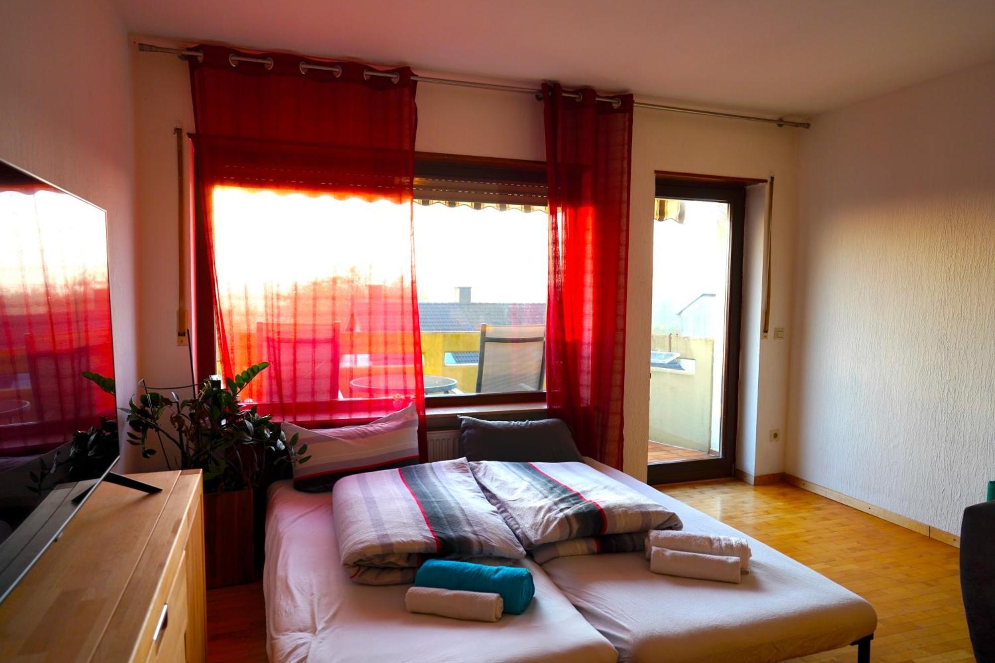 Grosse Ferienwohnung, Apartment In Leimen Wehome Komfort Exterior foto